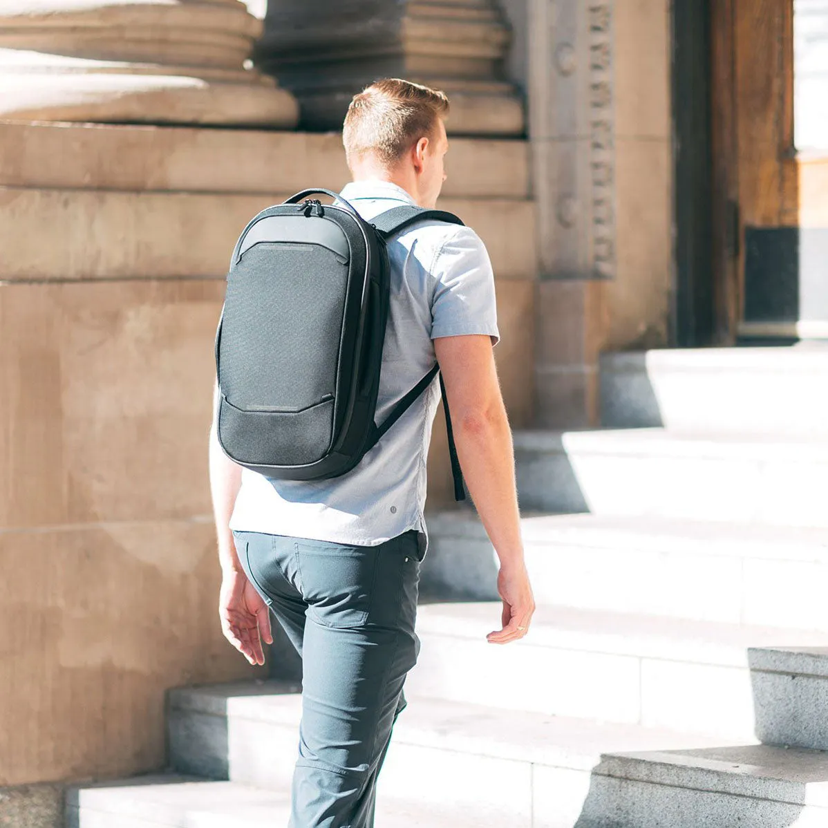 Bags Nomatic NOMATIC Navigator Series - Backpack 15L