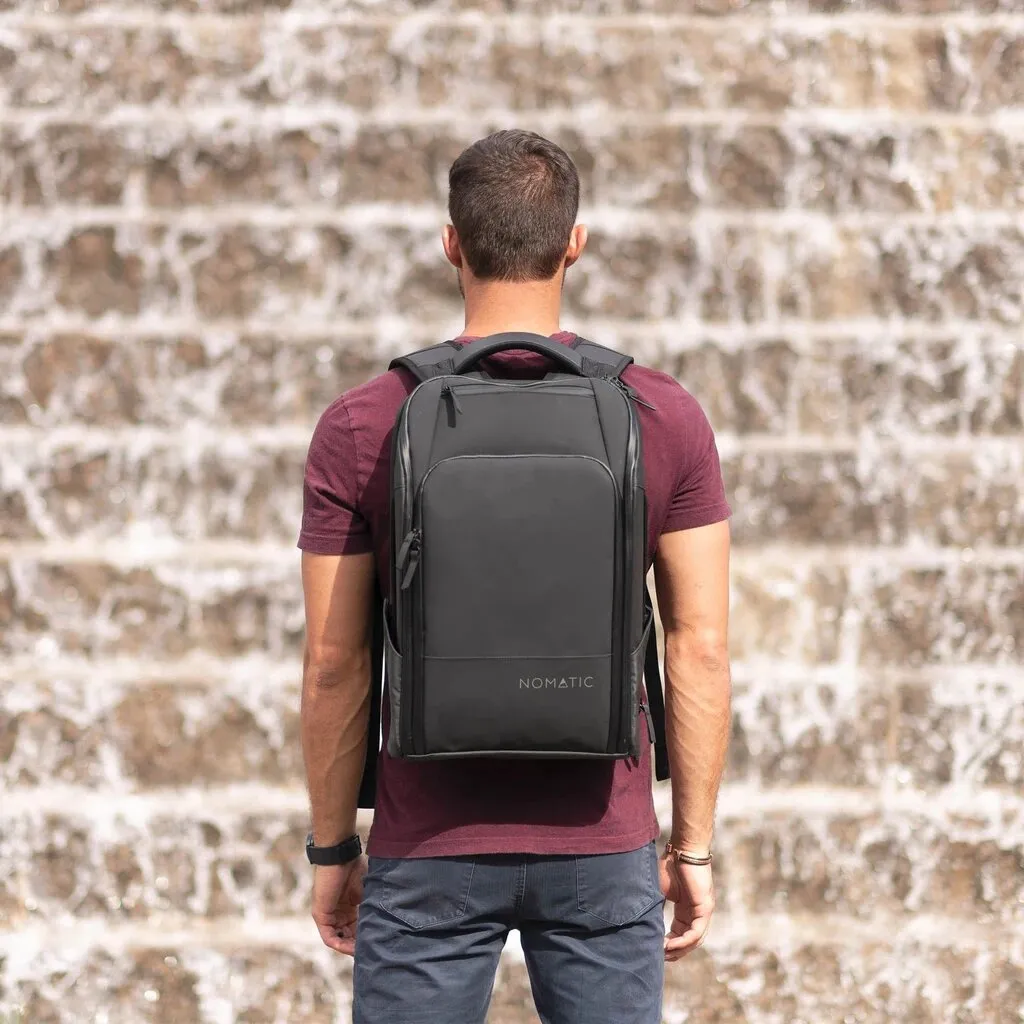 Bags Nomatic Travel Pack (V2) - The Most Functional Travel Pack Ever