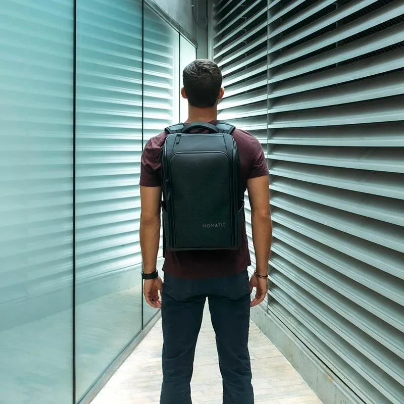 Bags Nomatic Travel Pack (V2) - The Most Functional Travel Pack Ever