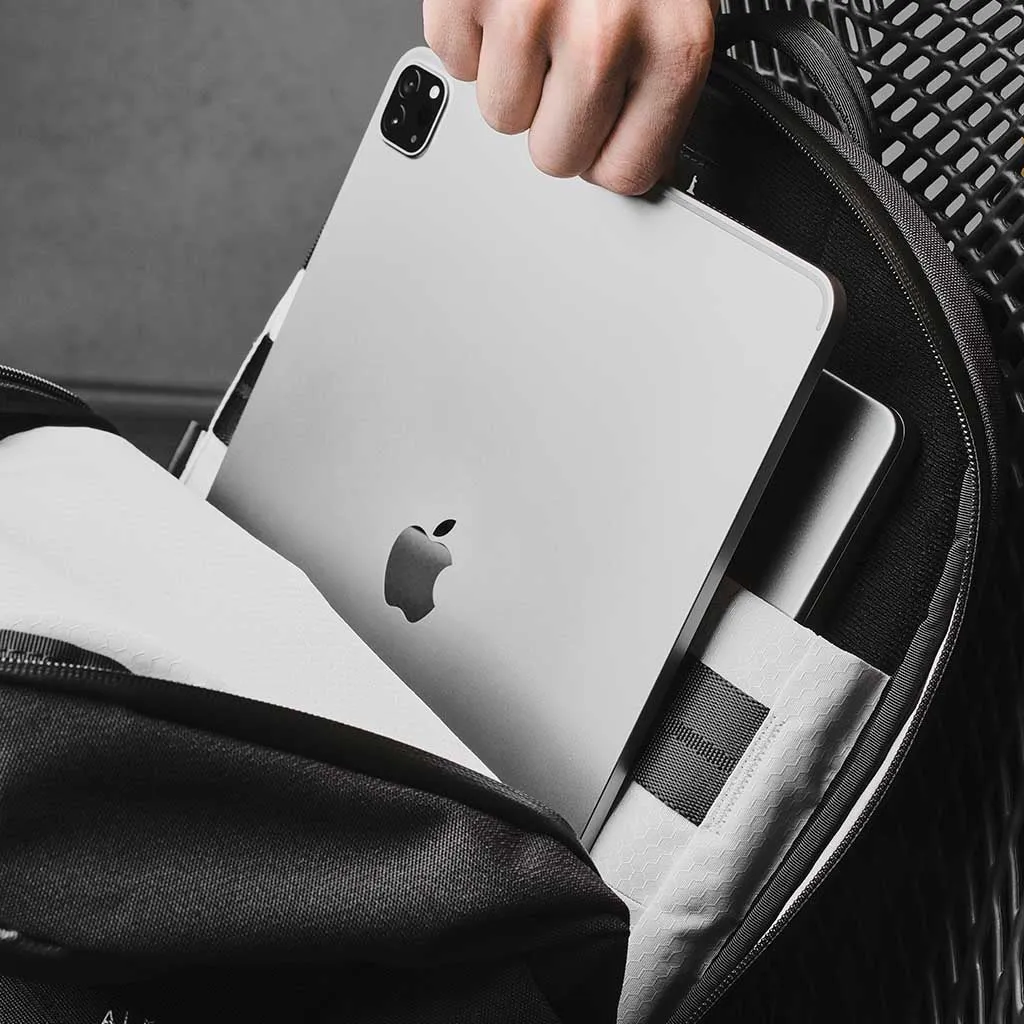 Elements Backpack Pro Alpaka Bags