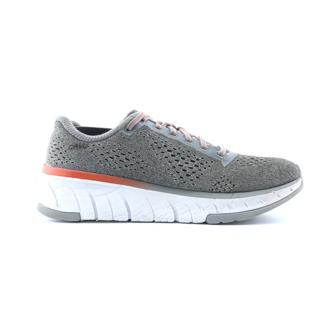 HOKA ONE ONE  CAVU
