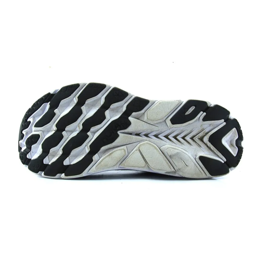 HOKA ONE ONE CLIFTON 8