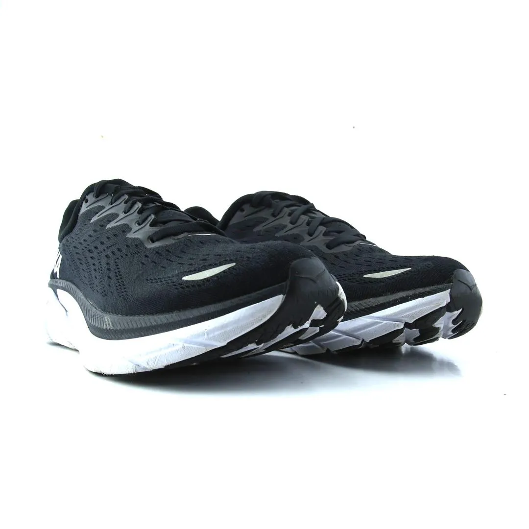 HOKA ONE ONE CLIFTON 8