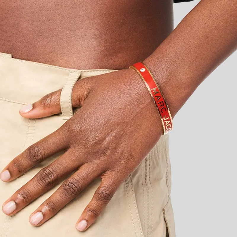 Marc Jacobs Bags MARC JACOBS The Medallion Scalloped Wide Bangle Bracelet True Red Gold J105MT7PF22
