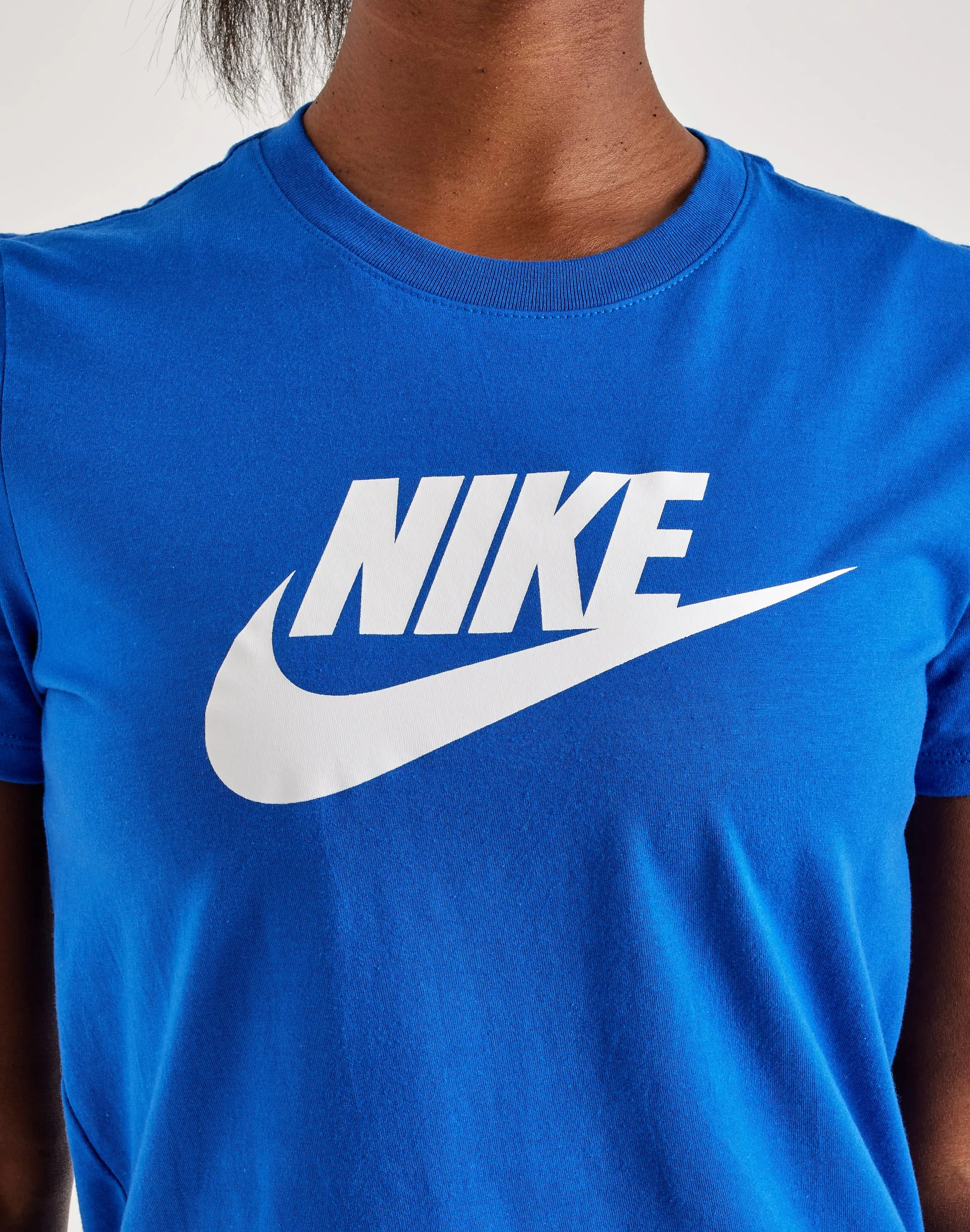 Nike Essential Icon Futura Tee