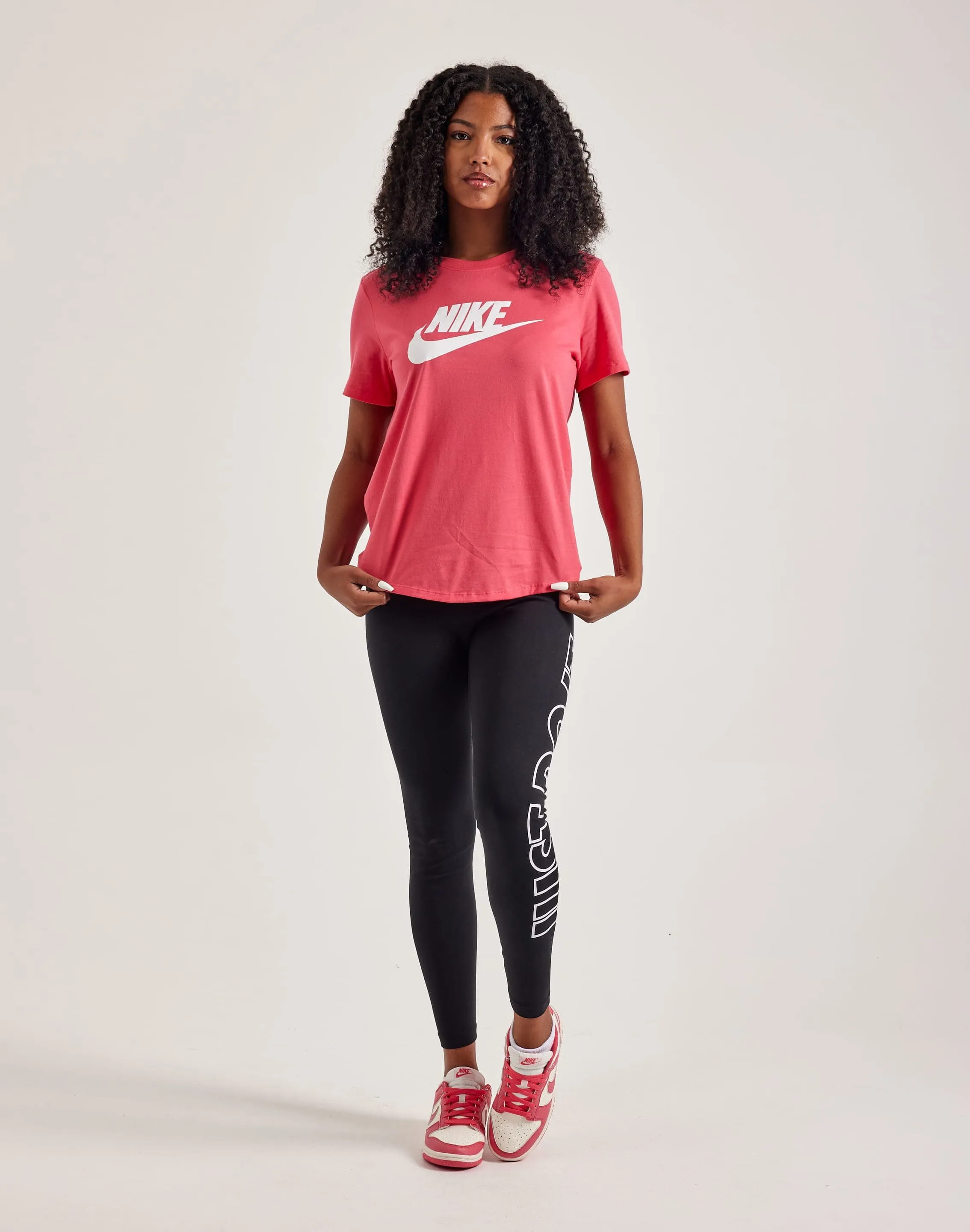 Nike Essential Icon Futura Tee