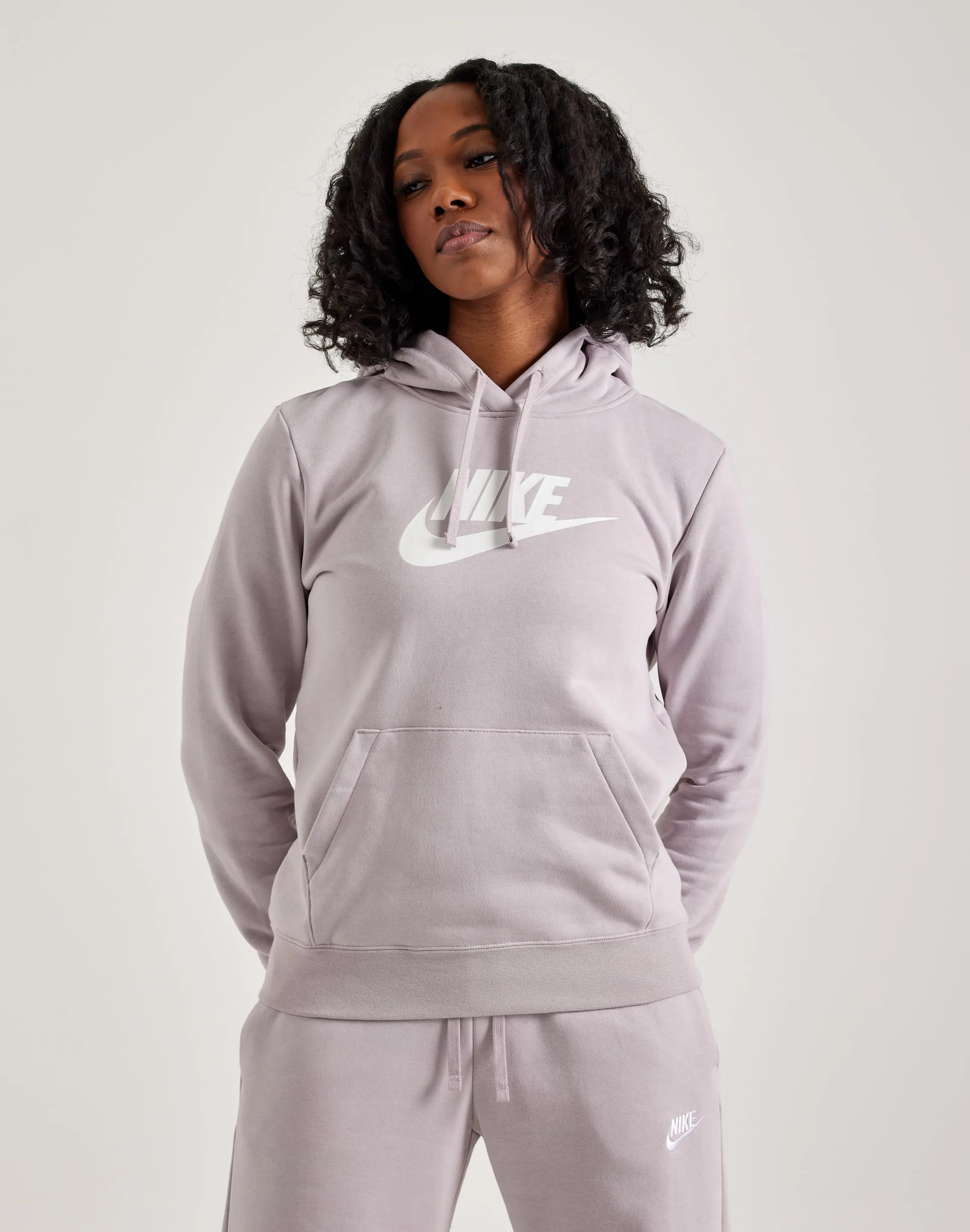 Nike Graphic Club Fleece Pullover Hoodie
