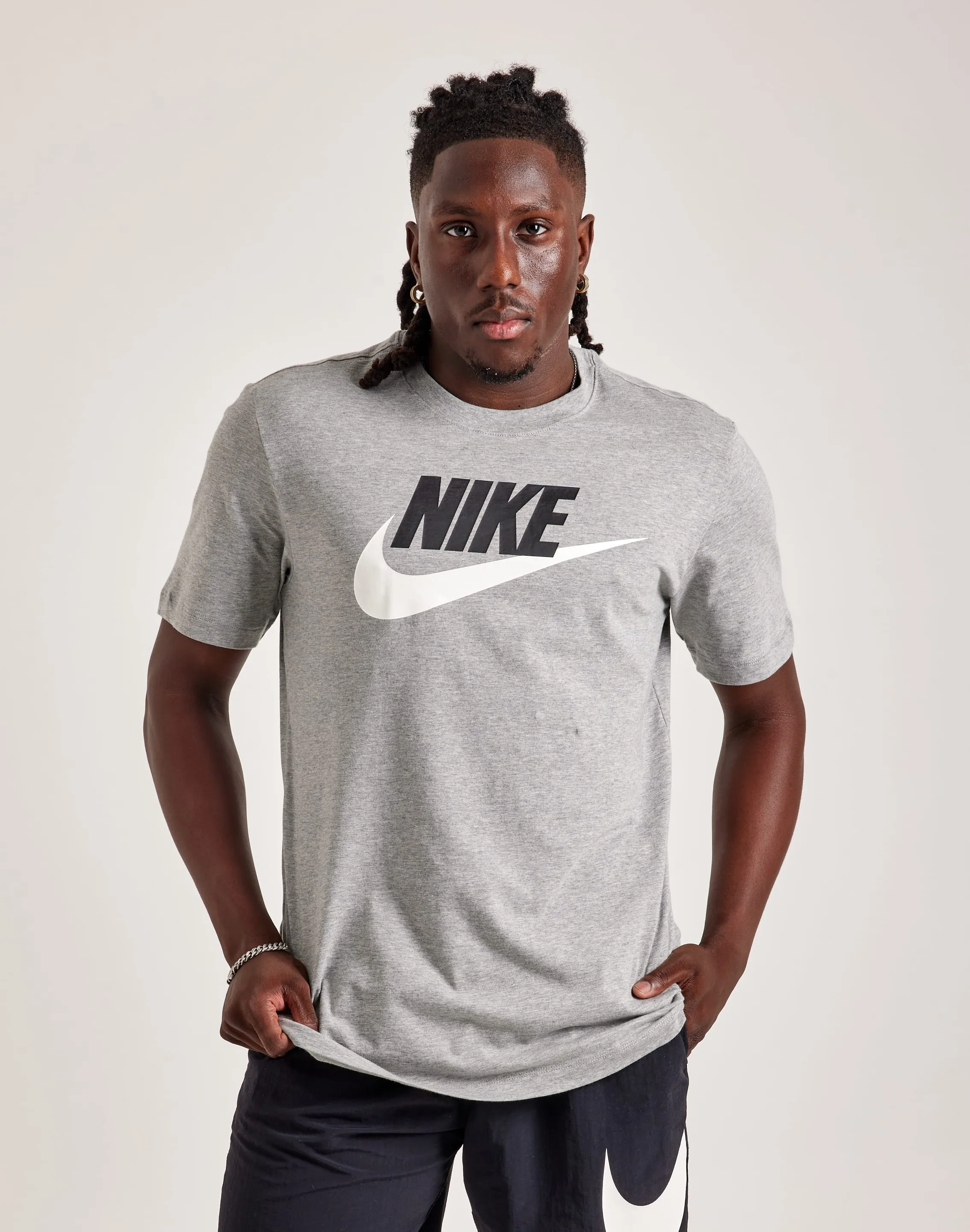Nike Icon Futura Tee