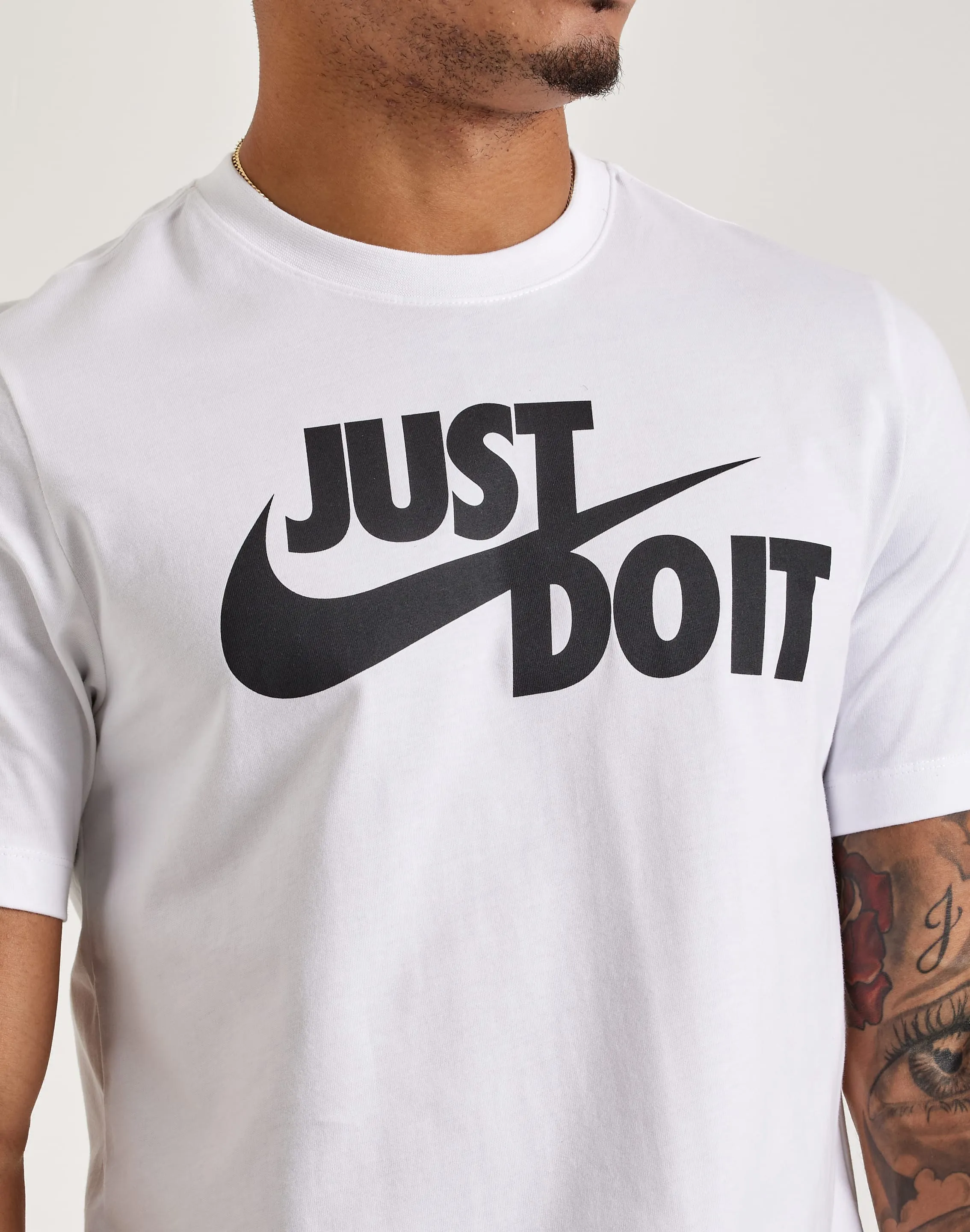 Nike Just Do It Swoosh Tee