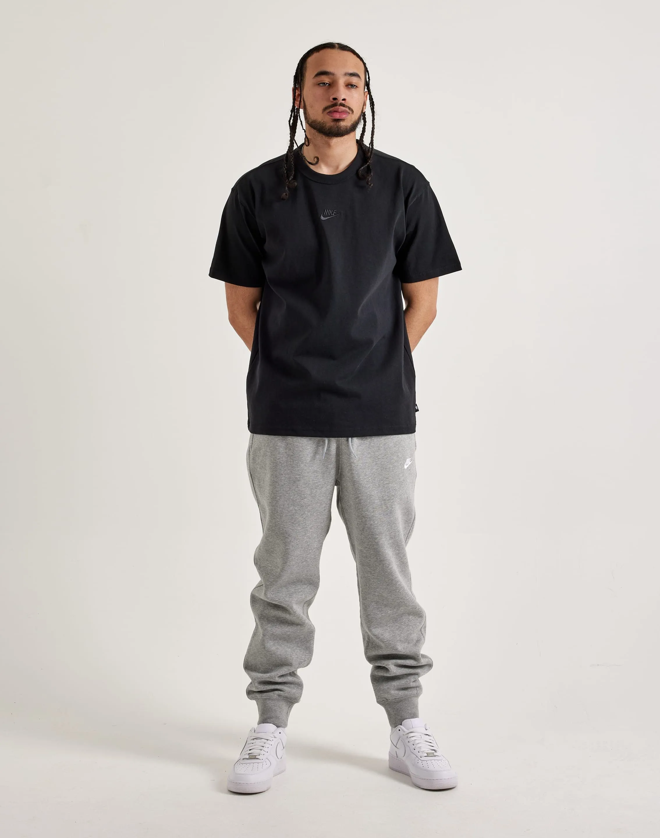 Nike Premium Essentials Tee