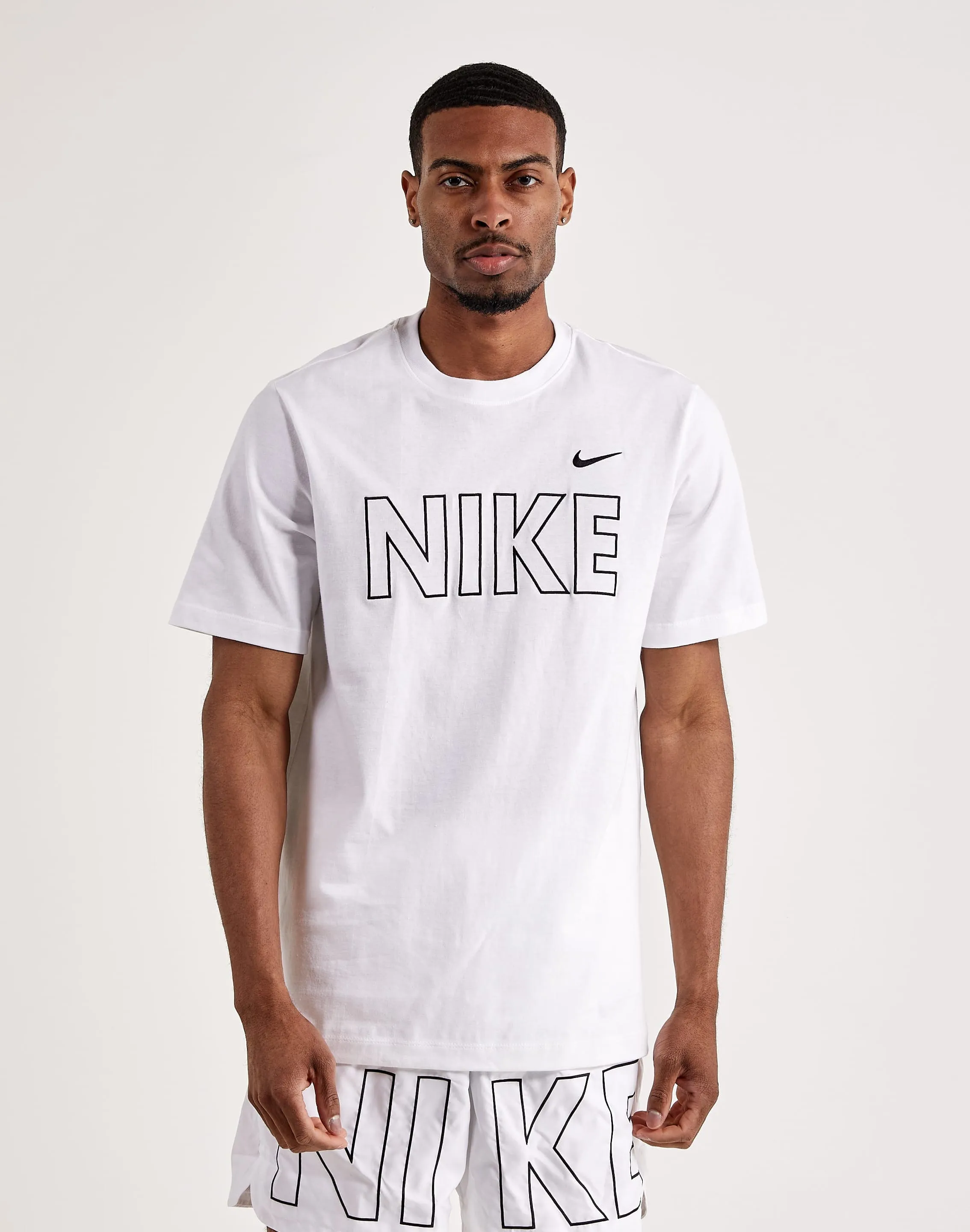 Nike Sportswear Tee