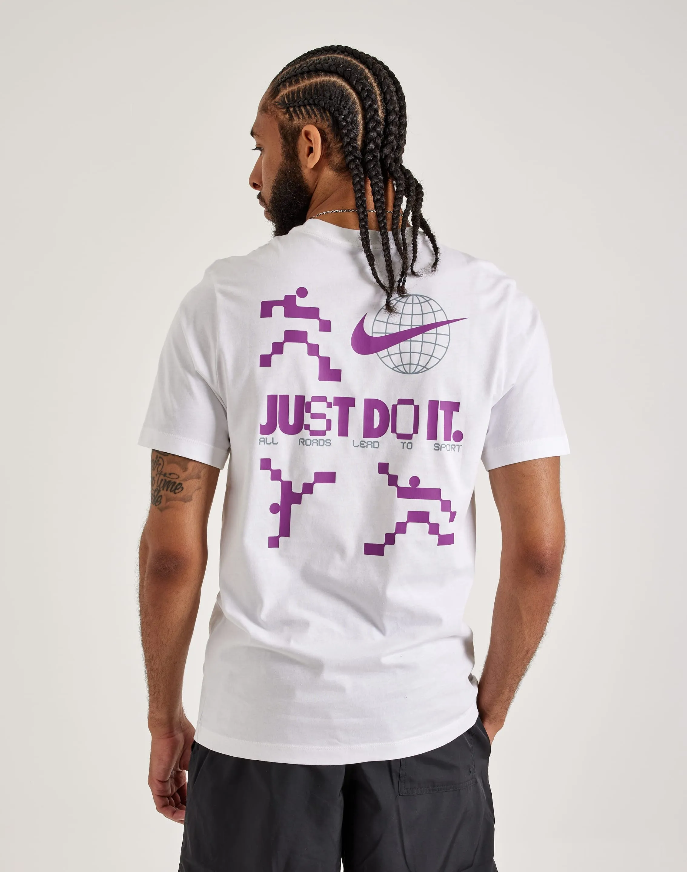 Nike Sportswear Tee