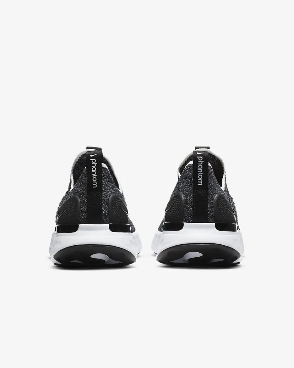 Nike Women's React Phantom Run Flyknit 2 Shoes - Black / White