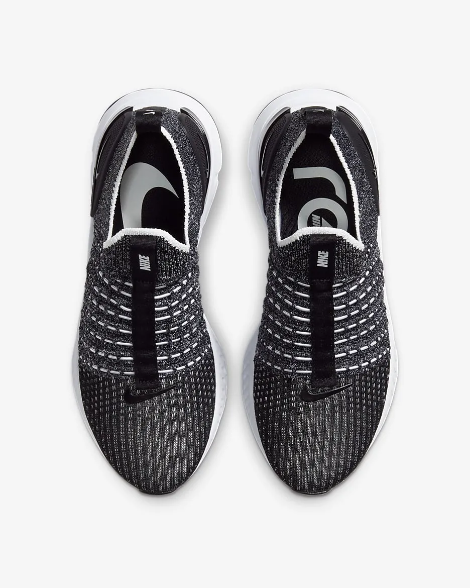 Nike Women's React Phantom Run Flyknit 2 Shoes - Black / White