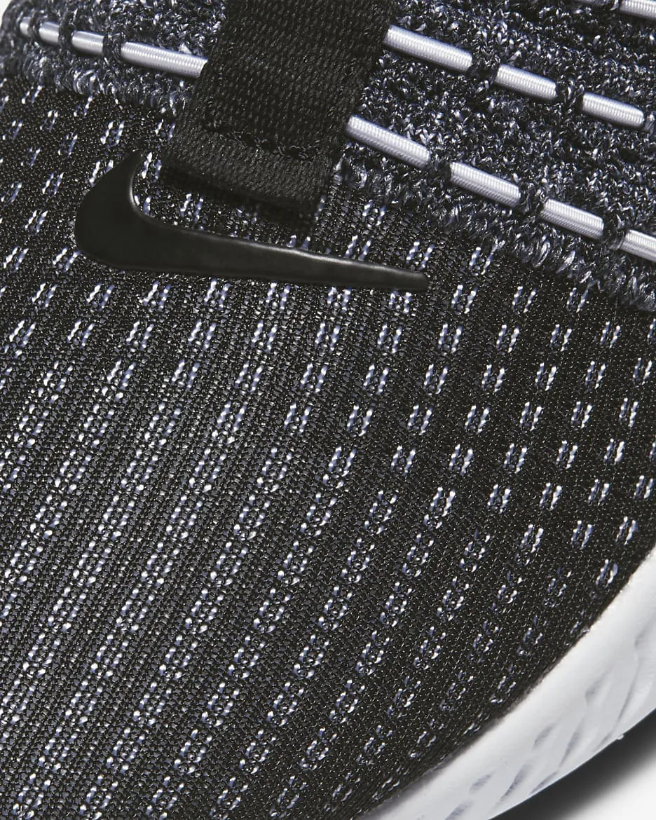 Nike Women's React Phantom Run Flyknit 2 Shoes - Black / White