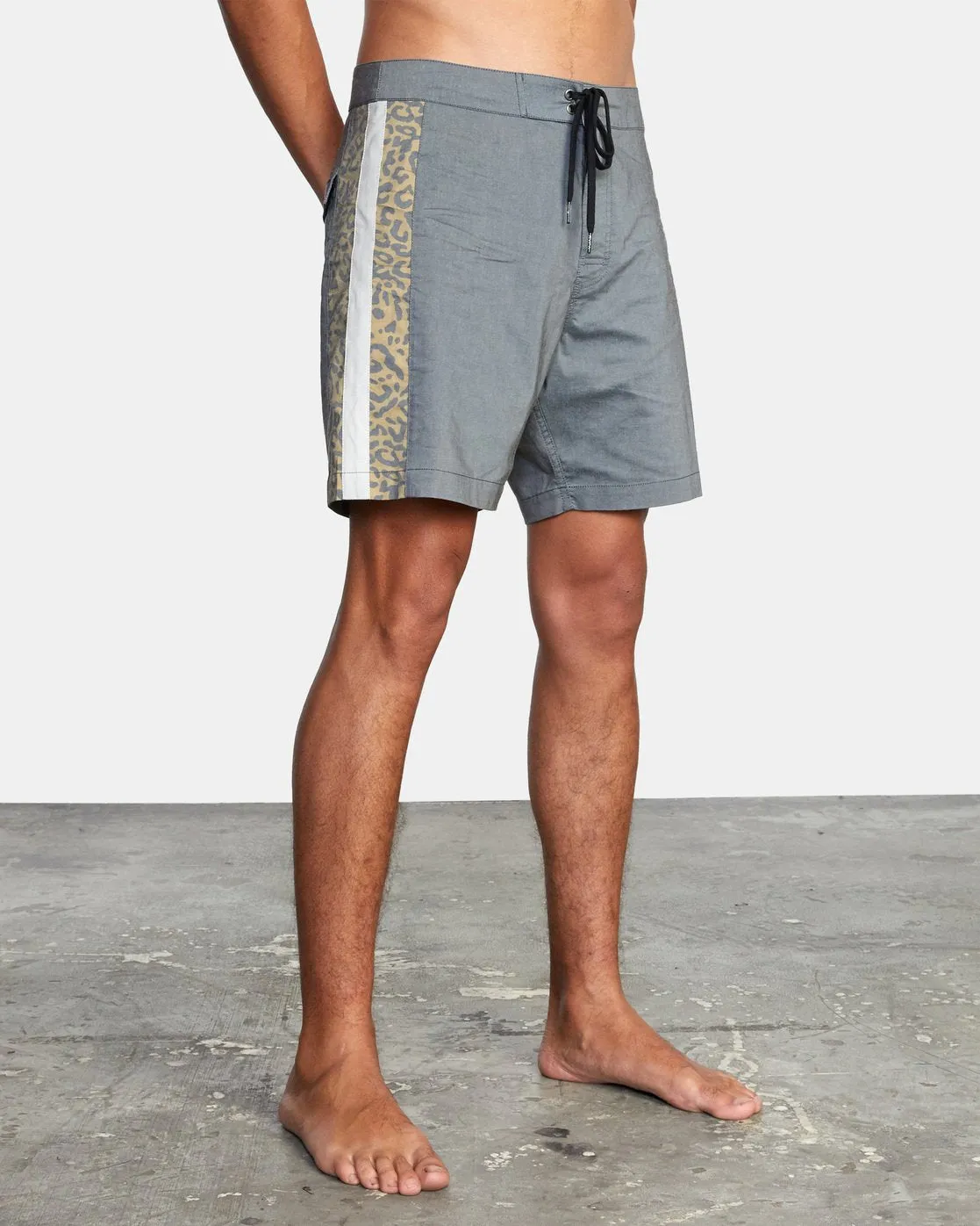 RVCA Stray Boardshort Trunk 17" - Black
