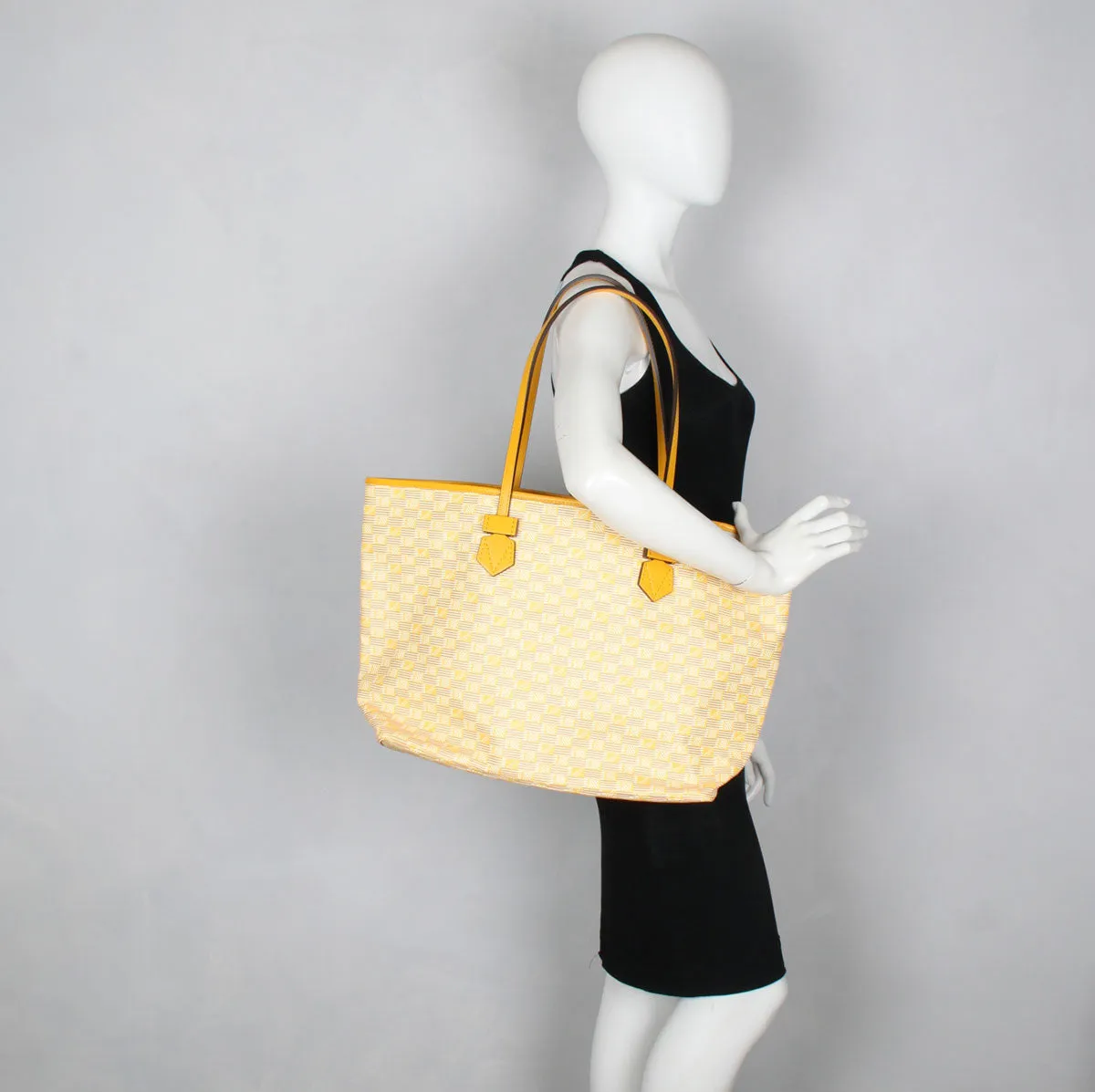Saint Tropez Zip Tote GM, Yellow Moreau Bags