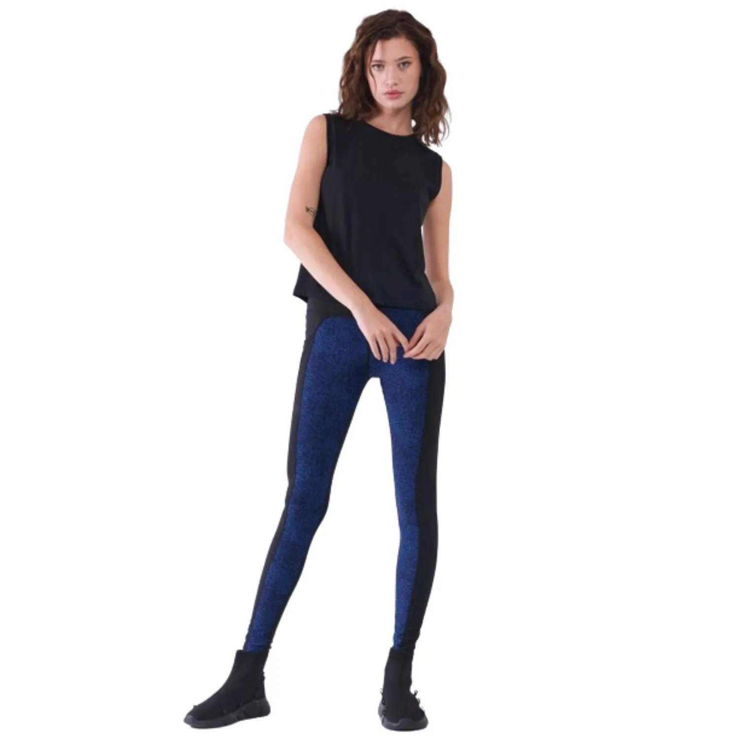 Solid Sleeveless Round Neck Basic Tank Top