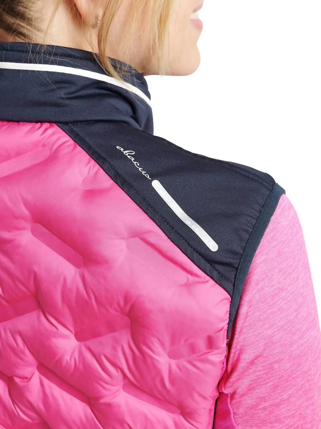 Women Grove Hybrid Vest In Rose